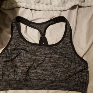Sports bra